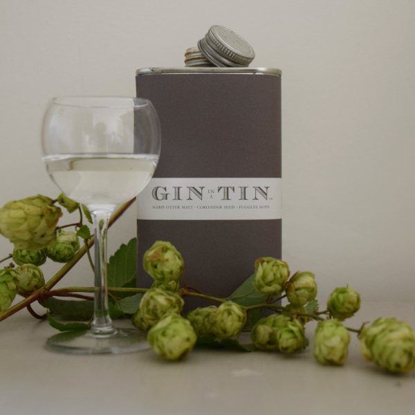 Fuggles Hops, Coriander Seed & Maris Otter Malt - NO.11 50CL gin in a tin